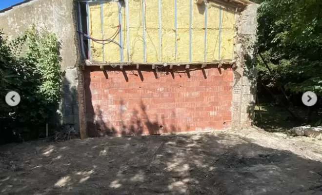 RECONSTRUCTION D'UNE FAÇADE SUITE À UN DÉGÂT MÉTÉOROLOGIQUE À SAINTES, Saintes, S.A.R.L PIAUD Rénovation